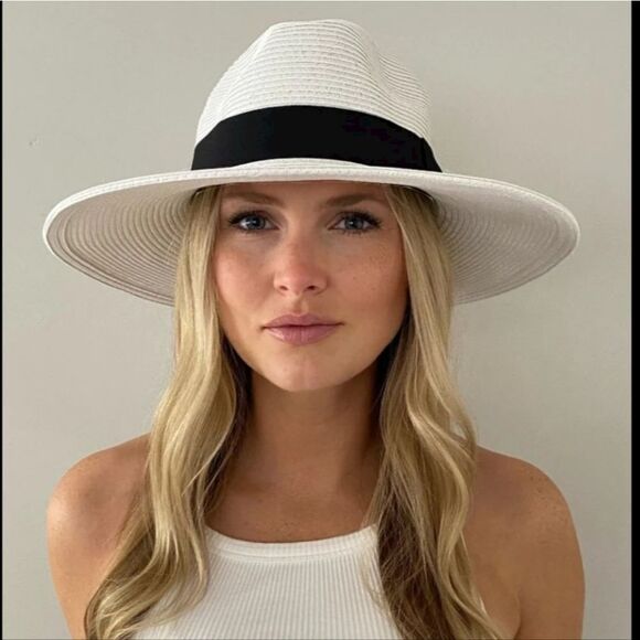 WIDE BRIM LADIES STRAW FEDORA HAT IN MILKY WHITE 🖤 - Picture 1 of 7